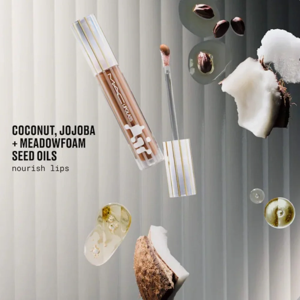 MAC Lipglass Air Non-Sticky Lipgloss Accolade